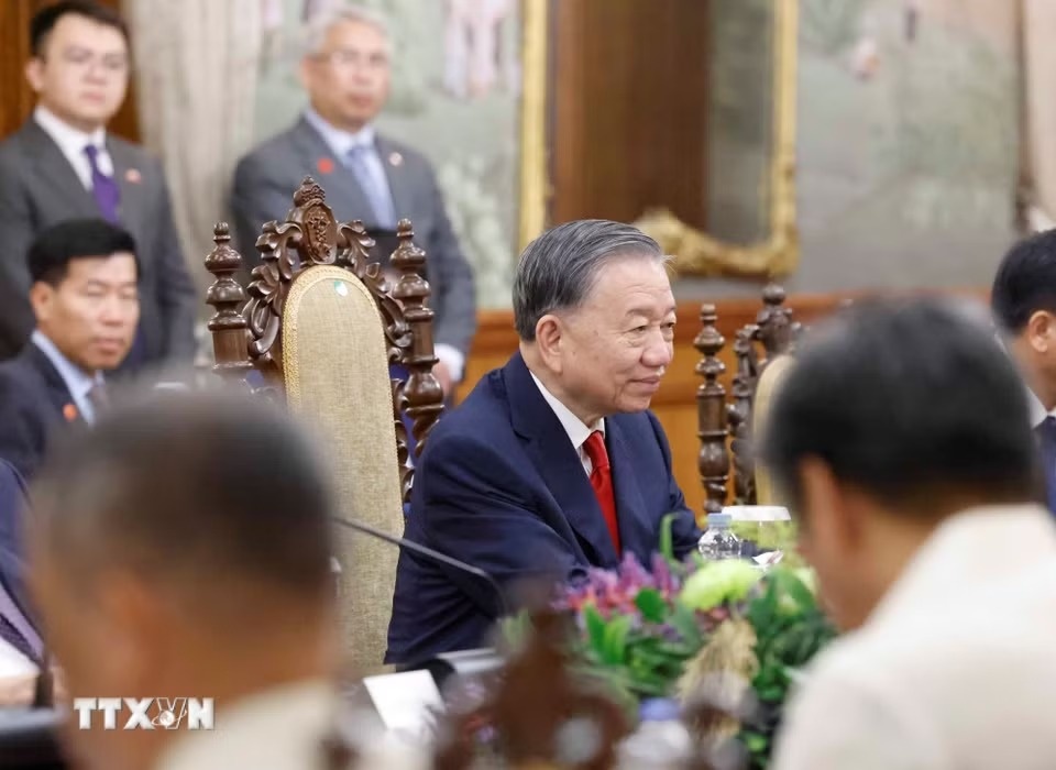 Tong Bi thu anh 10
