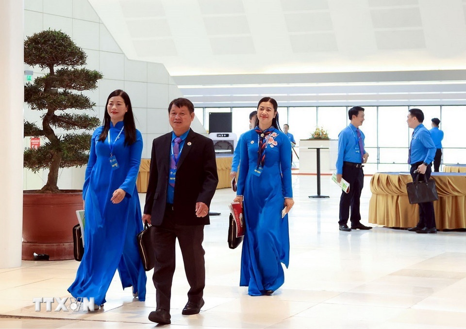 cong doan anh 9