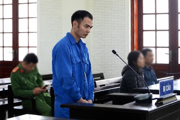 Mang dao tim anh re doi 'cong bang' cho chi gai, nguoi em nhan an tu dai hinh anh