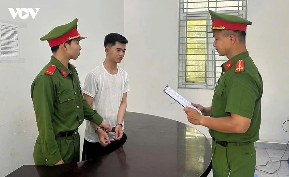 Bat tam giam,  quan ly quan an,  kiem thu ngan anh 1