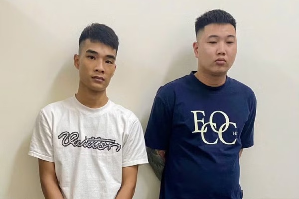 Phat hien nhom doi tuong in tien gia hinh anh