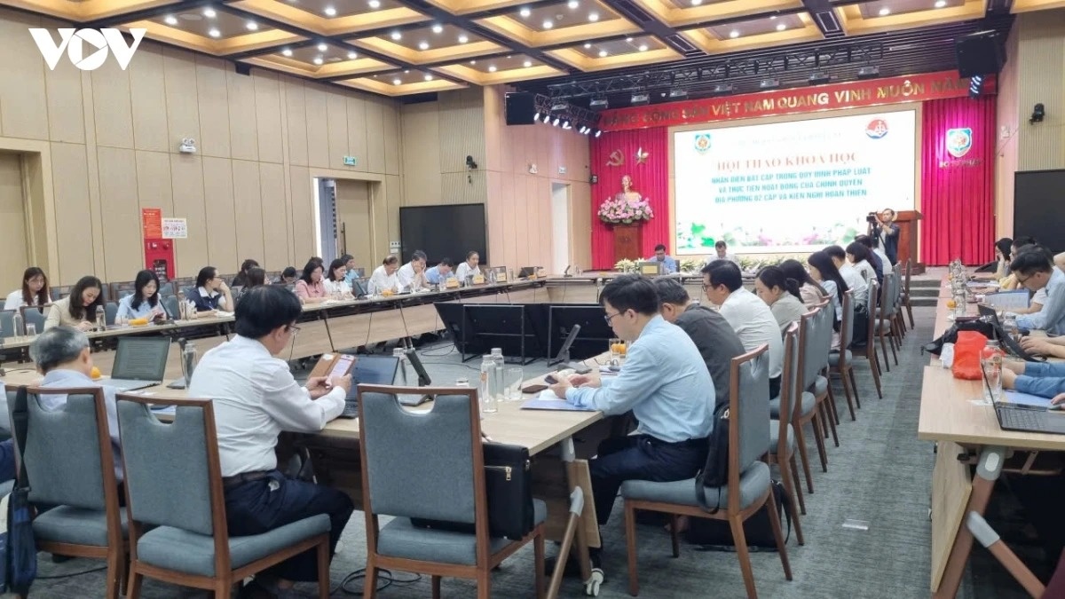 chinh quyen 2 cap anh 1