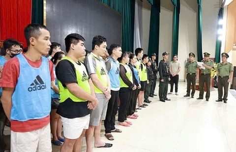 duong day danh bac,  truc tuyen OKWIN,  Cong ty ASM,  Doanh nghiep ASM,  Giam doc ASM,  Chu tich ASM anh 1