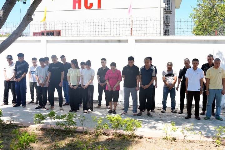Thu doan,  Dung nguoi dep,  Giang bay tinh anh 1