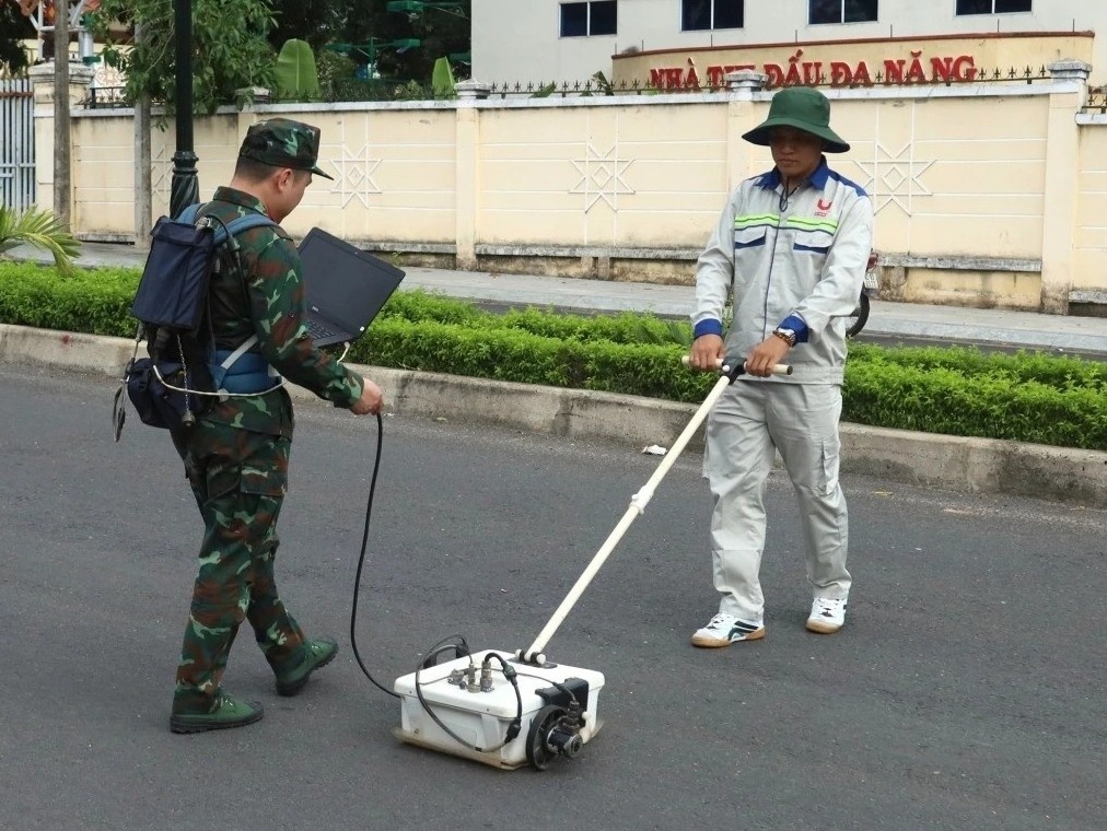Quang Ngai se dao ranh tham do tim hai cot liet si tai duong Truong Chinh hinh anh