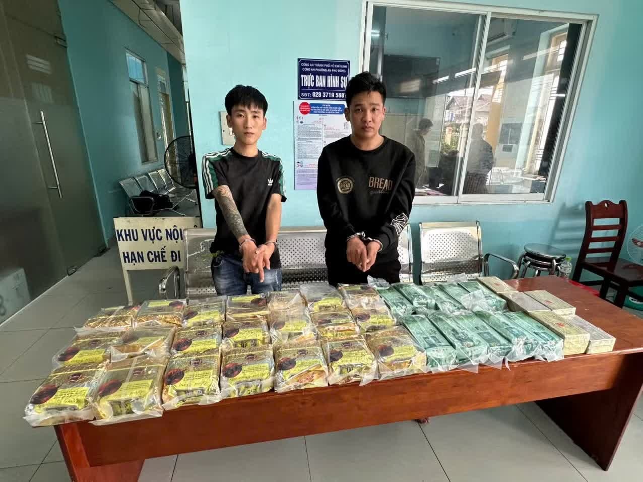 Triet pha duong day ma tuy xuyen quoc gia, bat giu hon 400 doi tuong hinh anh