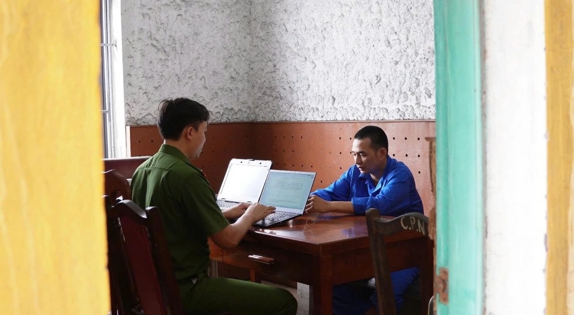 “Sieu trom” lien tinh bi khoi to hinh anh
