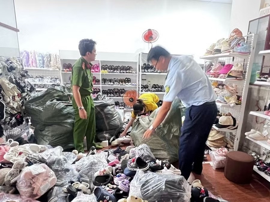 Khoi to vu an hinh su “xam pham quyen so huu cong nghiep” hinh anh