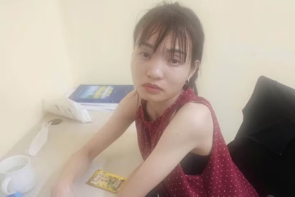 Bat giu doi tuong trom cap tai san tai co so nha khoa hinh anh