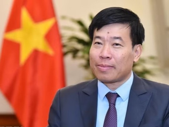 Giu vung vi the cua ASEAN trong moi truong chien luoc nhieu bien dong hinh anh
