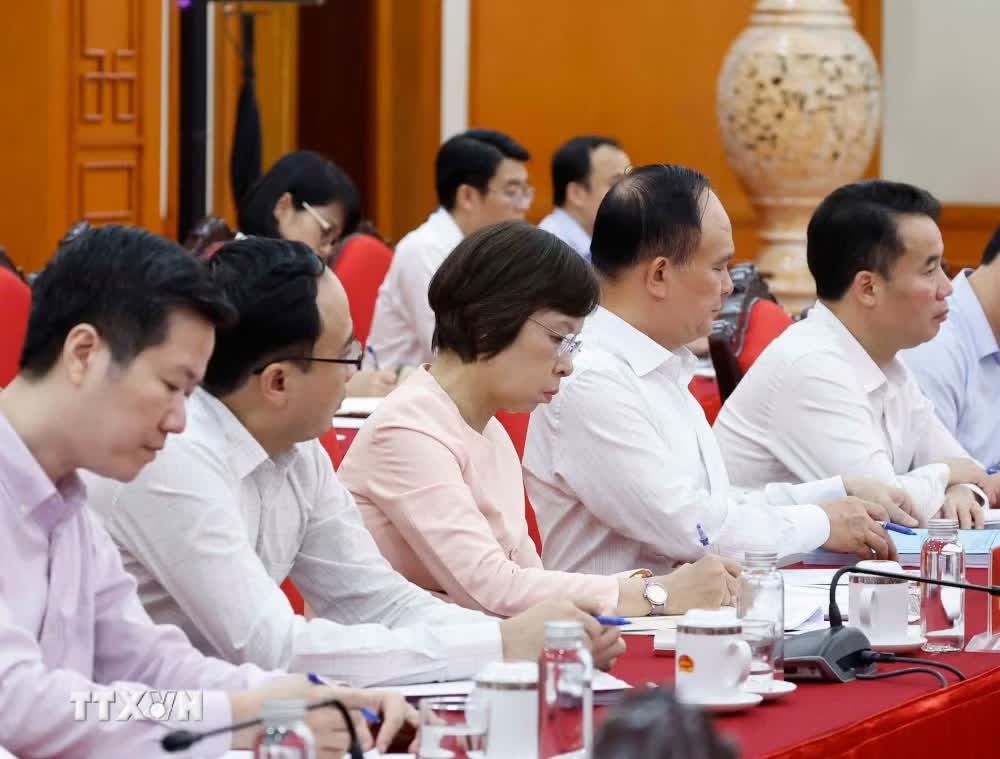 Tong Bi thu anh 3