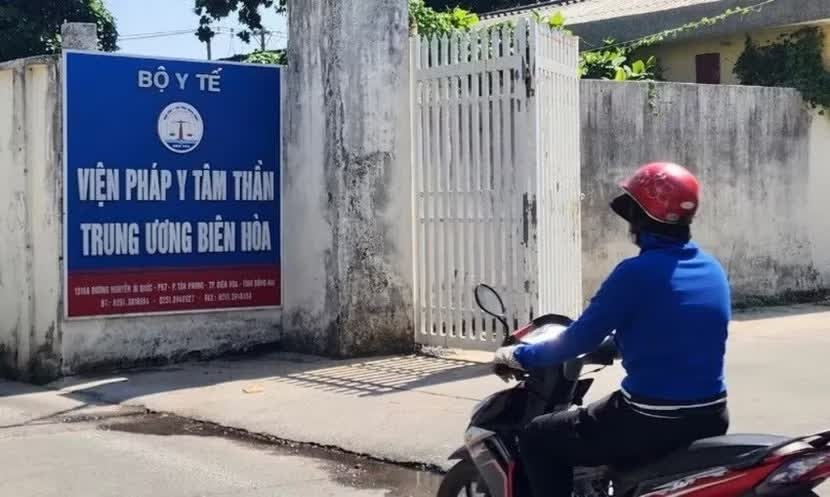 2 cuu vien truong,  Vien phap y,  Tam than Bien Hoa anh 1