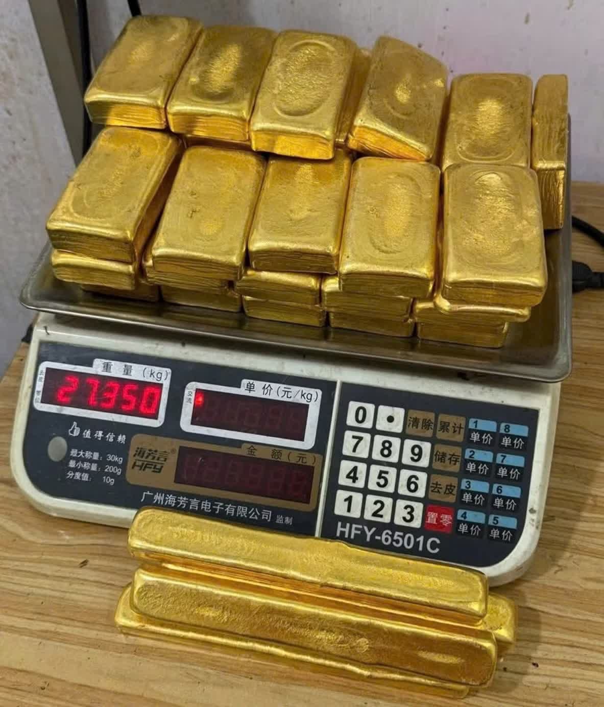 Cty Trieu Nu cuoi,  DN Trieu Nu cuoi,  Gdoc Trieu Nu cuoi,  Chu Trieu Nu cuoi,  NV Trieu Nu cuoi anh 4