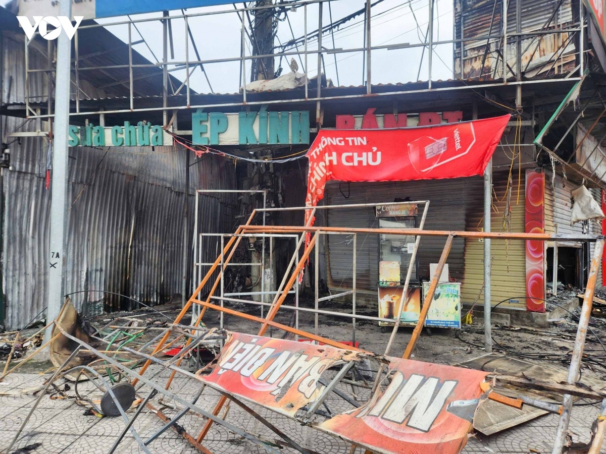 chay cua hang anh 2