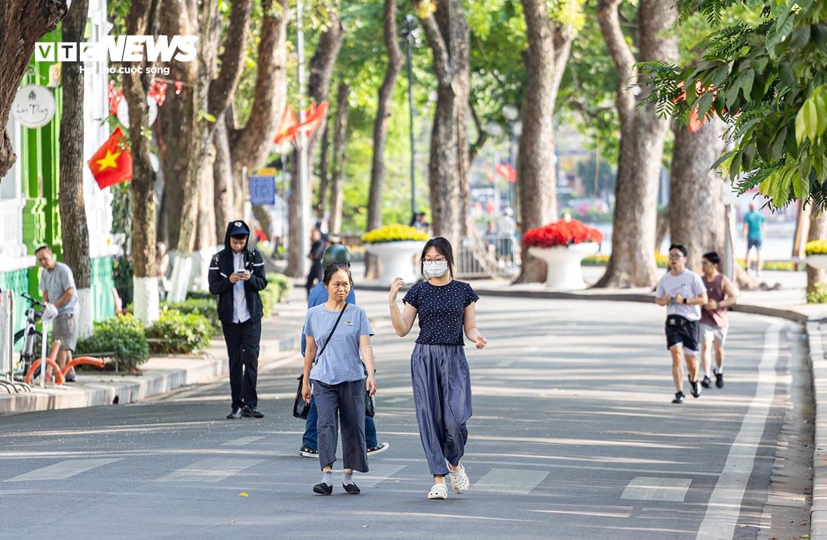 ha noi nang nong anh 1