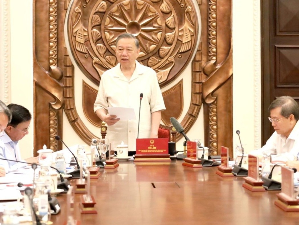Tong Bi thu, Chu tich nuoc lam Truong BCD Trung uong ve hoan thien the che hinh anh