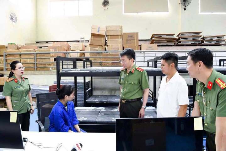 lua dao,  xuyen quoc gia anh 5