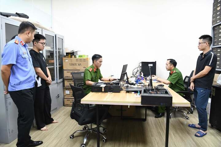 hack ban quyen,  Phan mem anh 2