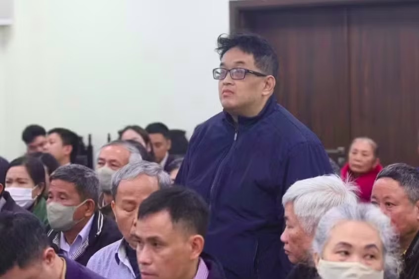 Nhan hoi lo 47 ty dong, cuu vien truong noi ‘khong co nhu cau nhan tien’ hinh anh