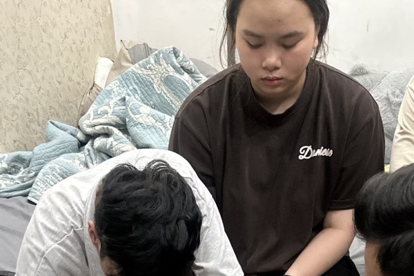 Bat o nhom ban thuoc la dien tu chua ma tuy Etomidate quy mo lon hinh anh