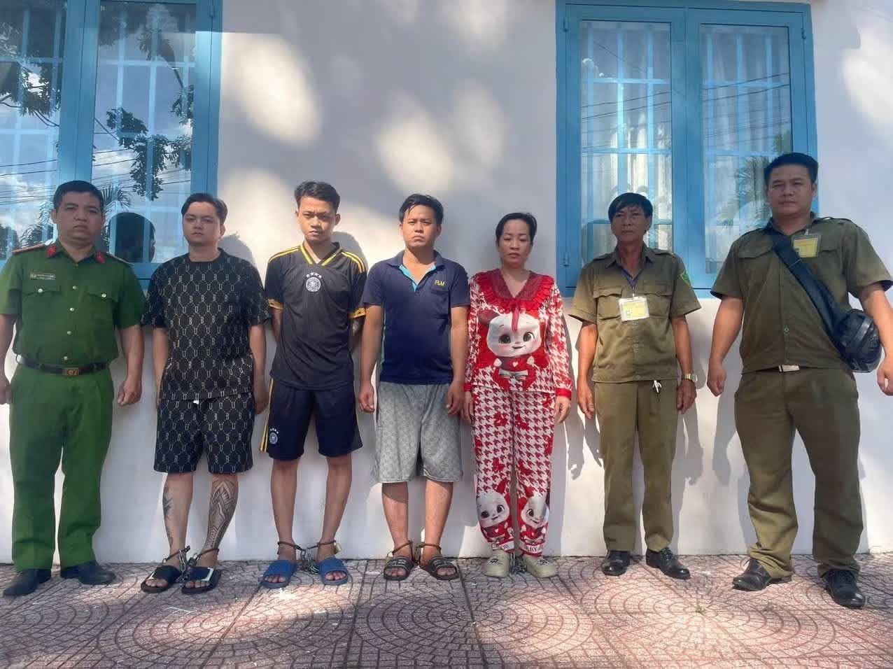 Doi no,  Kieu giang ho,  Khu cong nghiep Protrade,  Khu quoc te Protrade anh 1