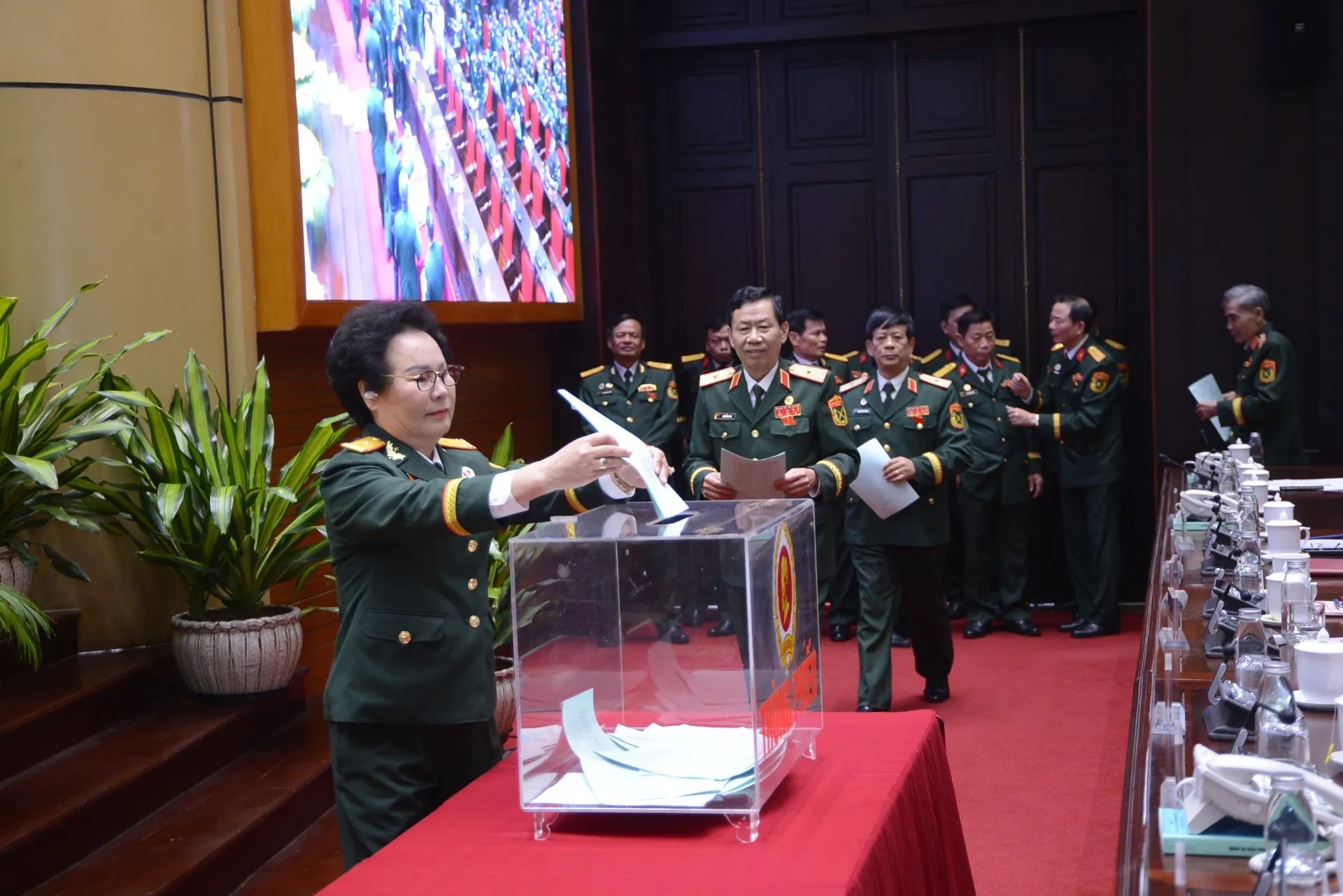88 dong chi trung cu Ban Chap hanh Trung uong Hoi CCB Viet Nam khoa VIII hinh anh