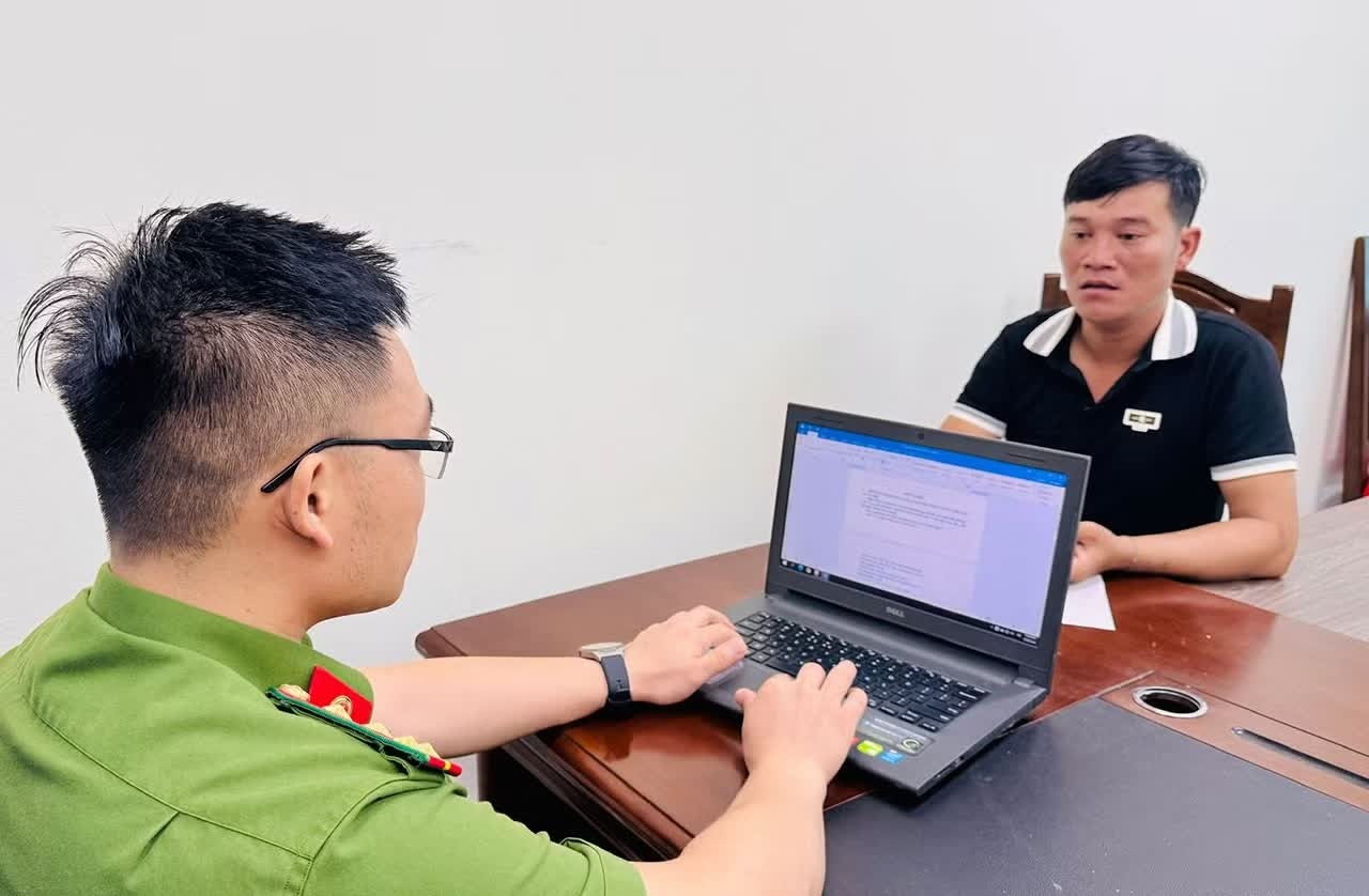 Truy na 14 nam,  Ra dau thu anh 1