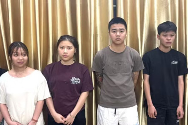Tam giu 16 doi tuong xam nhap du lieu ca nhan chiem doat hang chuc ty dong hinh anh