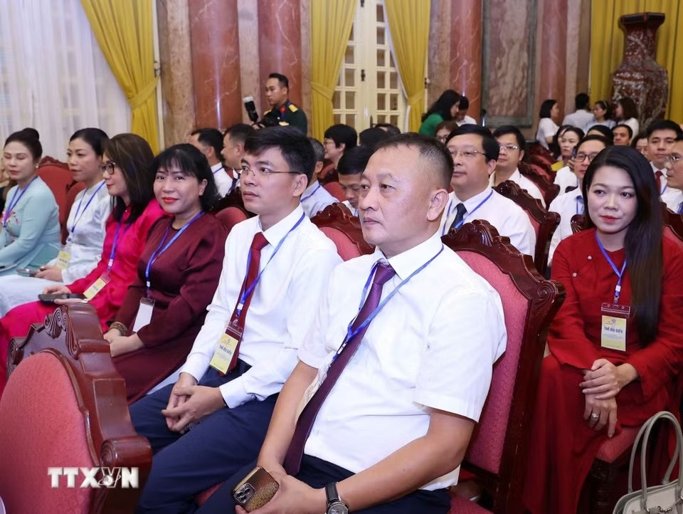 Tong Bi thu anh 9