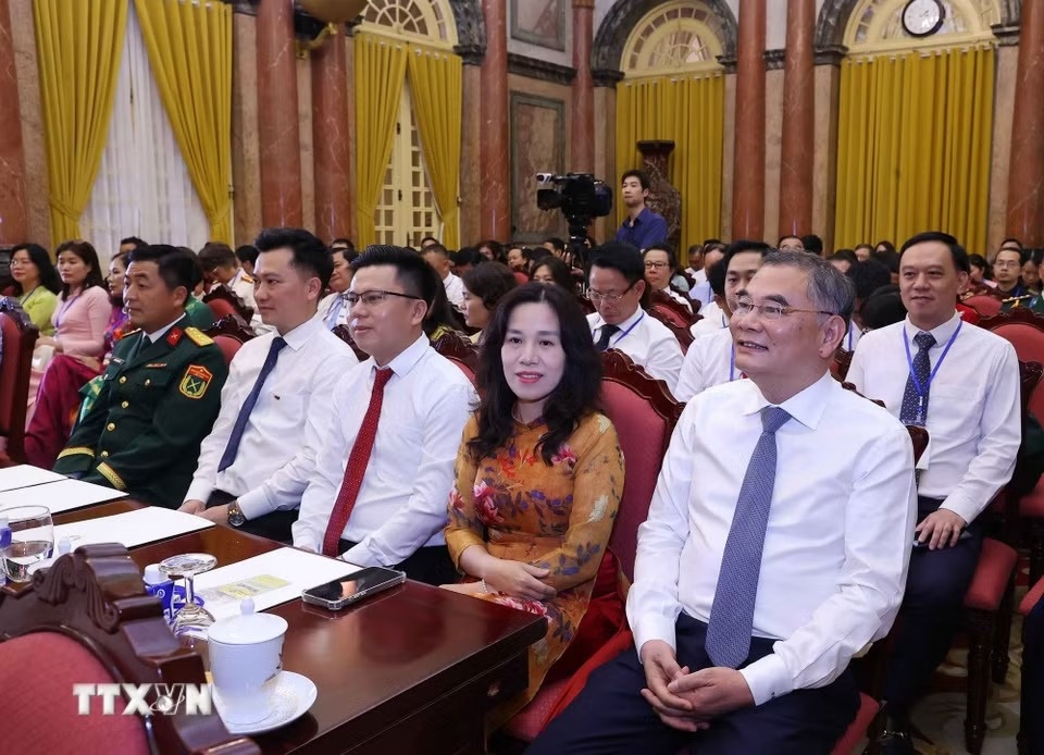 Tong Bi thu anh 10
