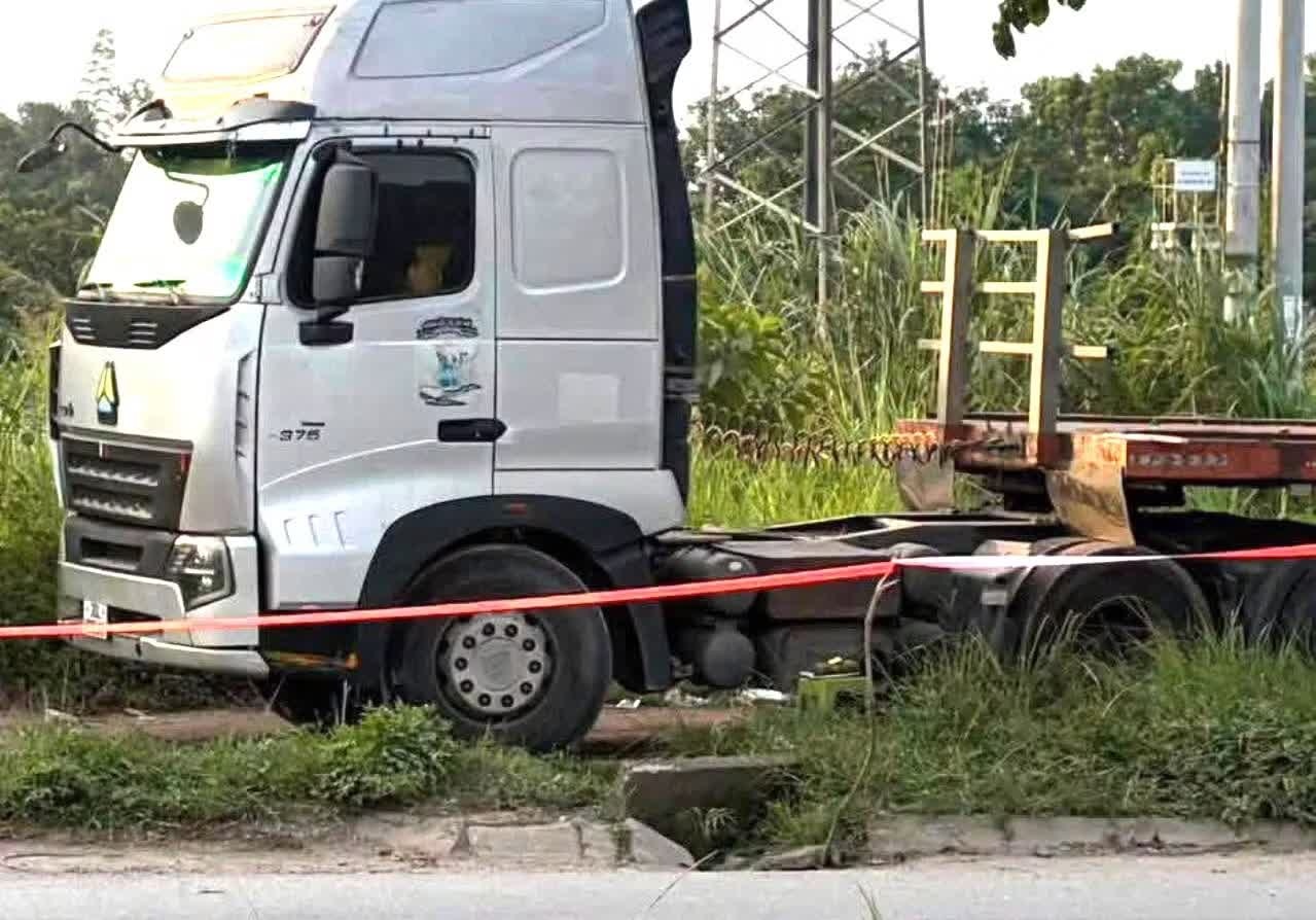 Cong an dieu tra vu tai xe tu vong nghi tut xuong ho ga o Thai Nguyen hinh anh