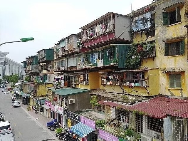 Cai tao chung cu cu: Nguoi dan duoc ho tro 100% tien thue nha 3 nam hinh anh