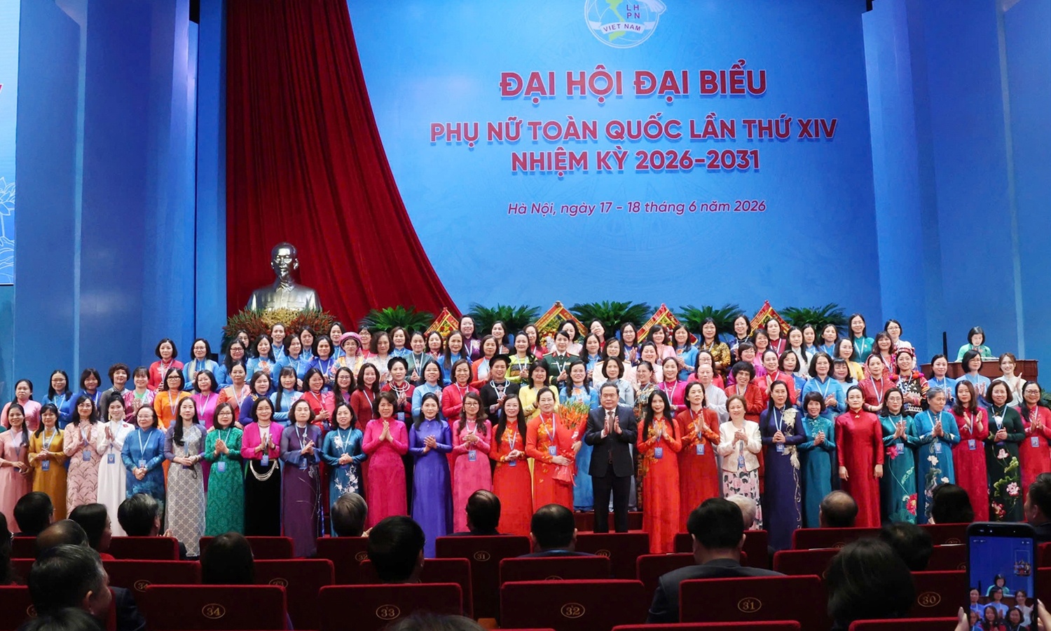 phu nu anh 1