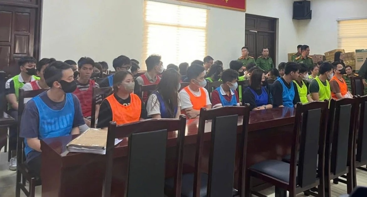 Khoi to 187 bi can lien quan lua dao hop dong ky nghi, chiem doat hon 181 ty hinh anh