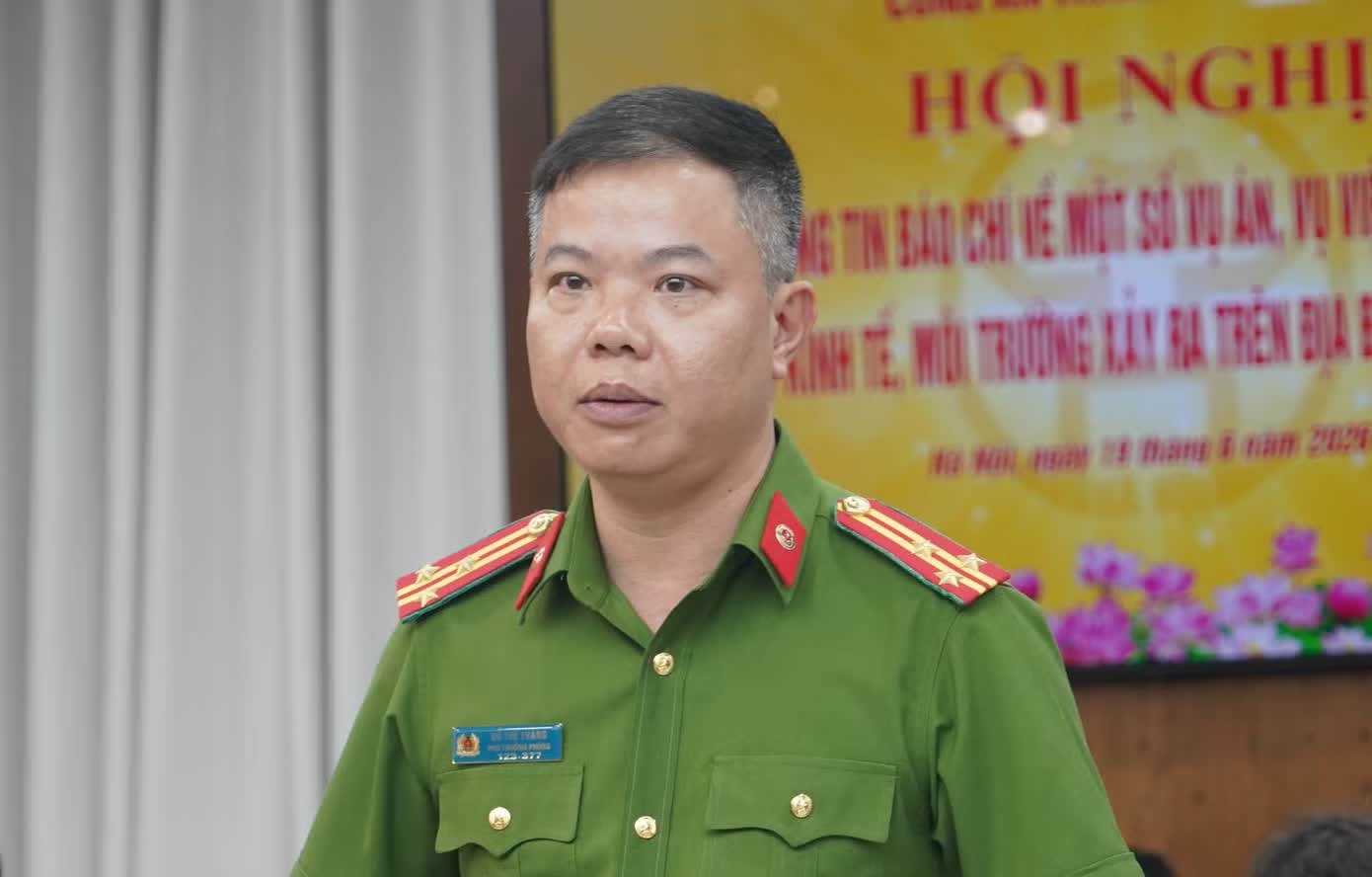 Vu an lua dao,  Hop dong ky nghi anh 2