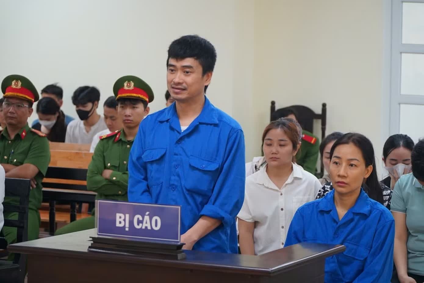 Cong ty Viet A,  Phan Quoc Viet anh 1
