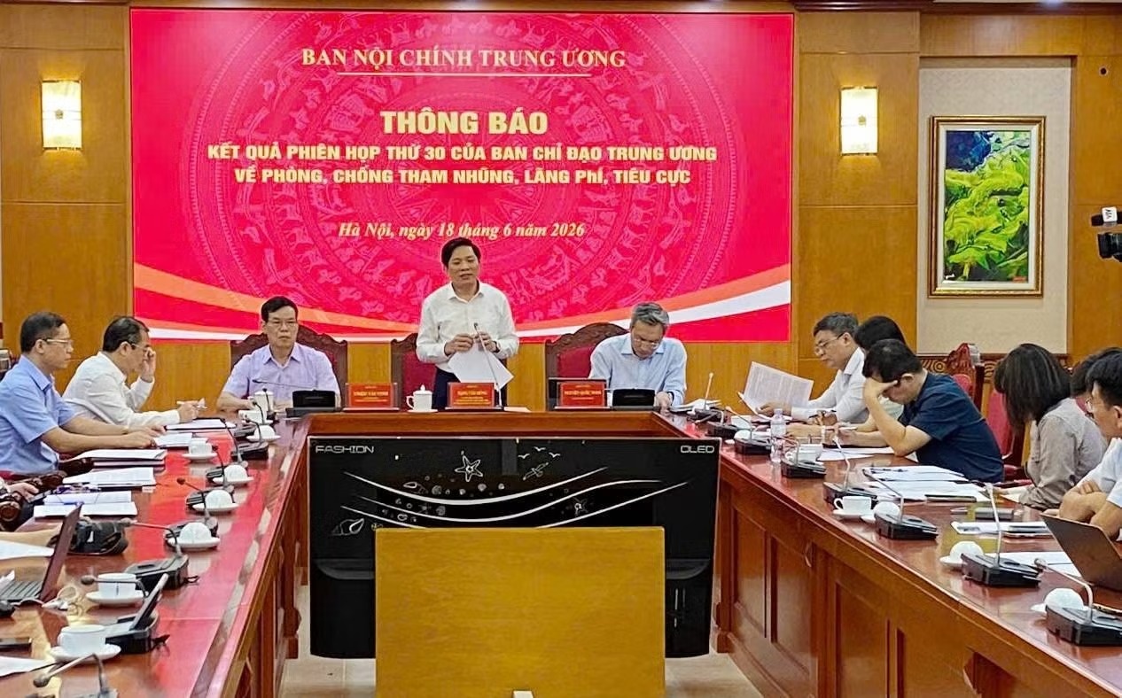 Nguoi phat ngon Bo Cong an noi ve hanh vi pham toi vu hop dong ky nghi hinh anh