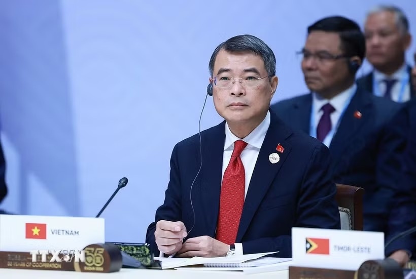 Thu tuong Le Minh Hung anh 1