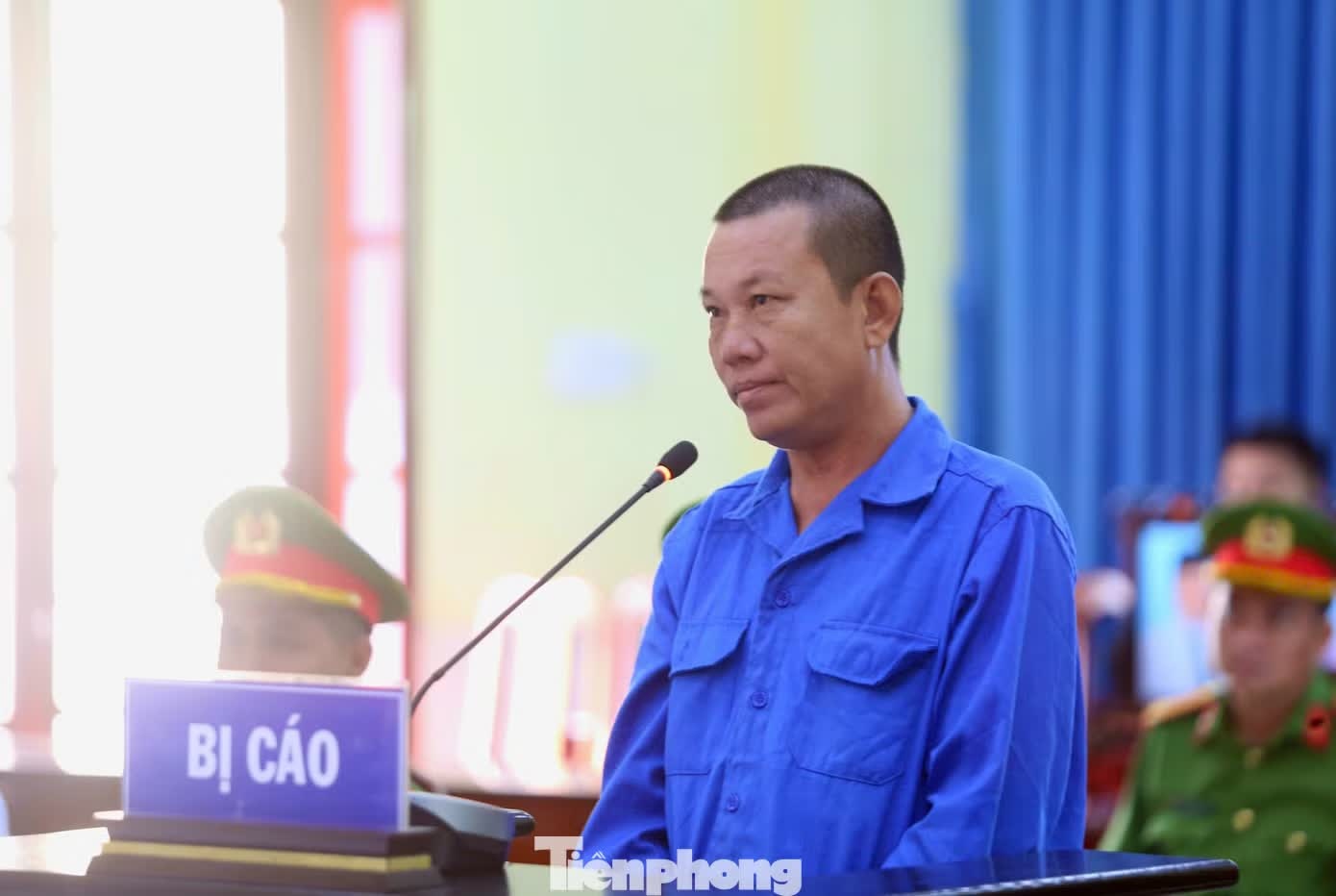 Tuyen tu hinh,  Doi tuong,  Sat hai 3 nguoi anh 1