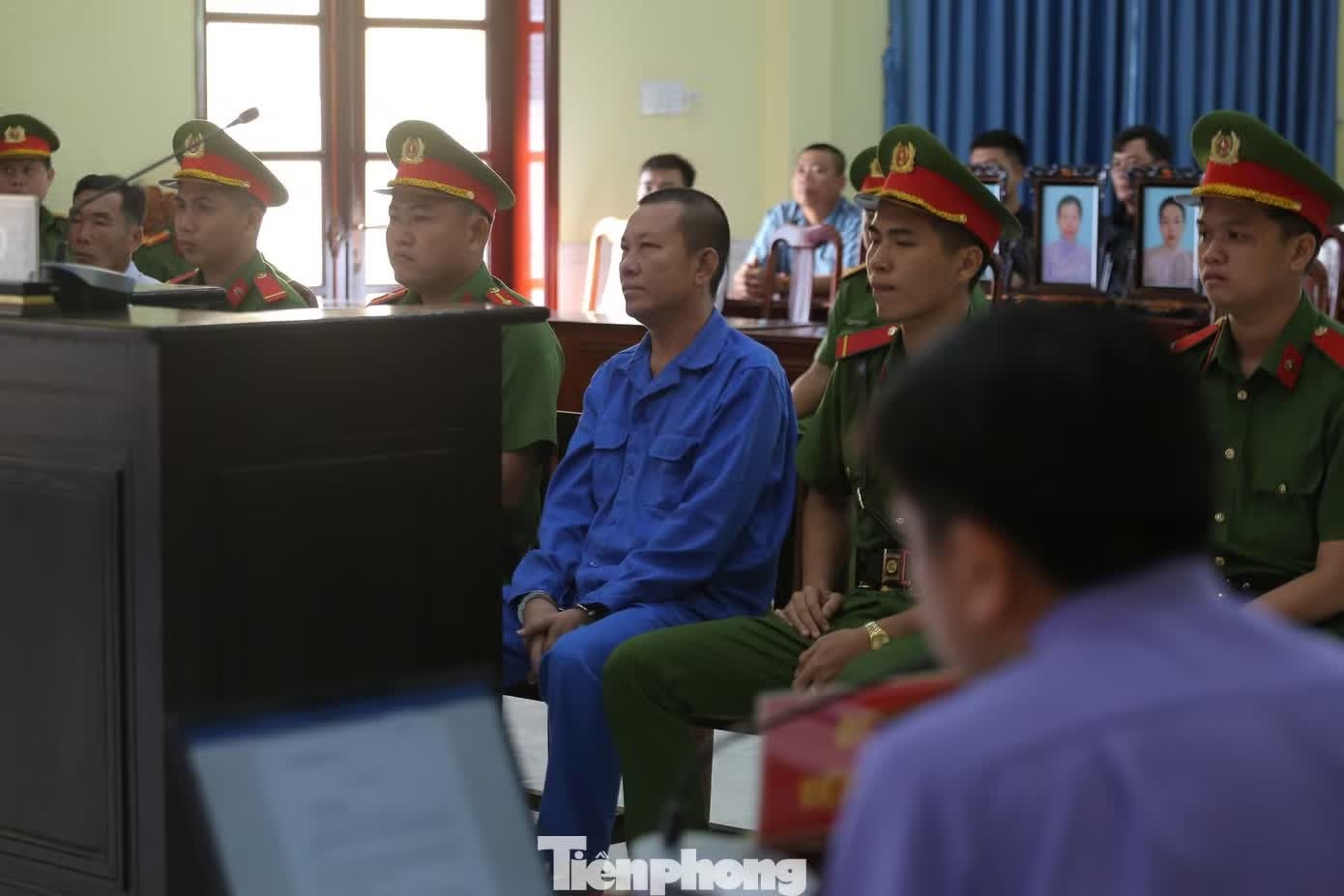 Tuyen tu hinh,  Doi tuong,  Sat hai 3 nguoi anh 2