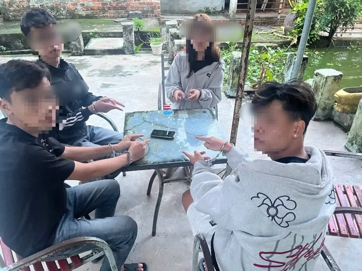 Cuop giat tai san,  Mot gio gay an anh 2