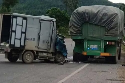 Vo tu vong, chong nguy kich sau cu tong xe dau keo hinh anh