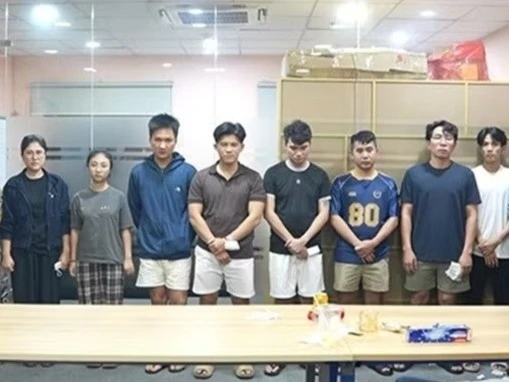 Vi sao doanh nghiep 'ma' ban duoc 'giac mo nghi duong'? hinh anh