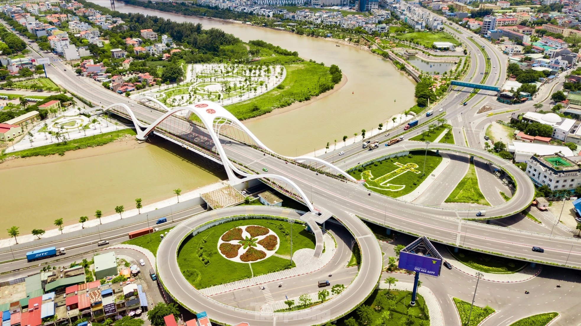 Hai Phong duoc giao muc tang truong cao nhat ca nuoc, Son La thap nhat hinh anh