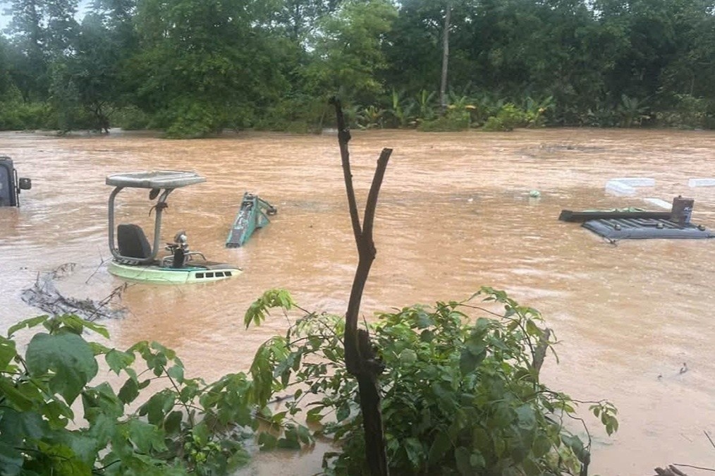 Mua lon khien nhieu khu vuc o Cao Bang sat lo, ngap ung hinh anh