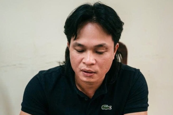 Nguoi tung tin that thiet 'tom kho Ca Mau lam bang cao su non' khai gi? hinh anh