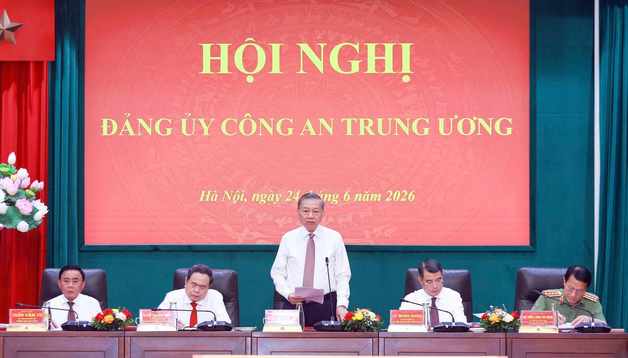 Quan triet sau sac tu duy moi cua Dang ve bao ve an ninh quoc gia hinh anh