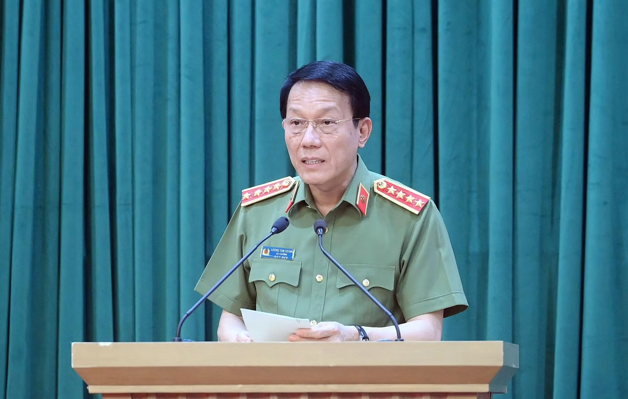 tong bi thu anh 4