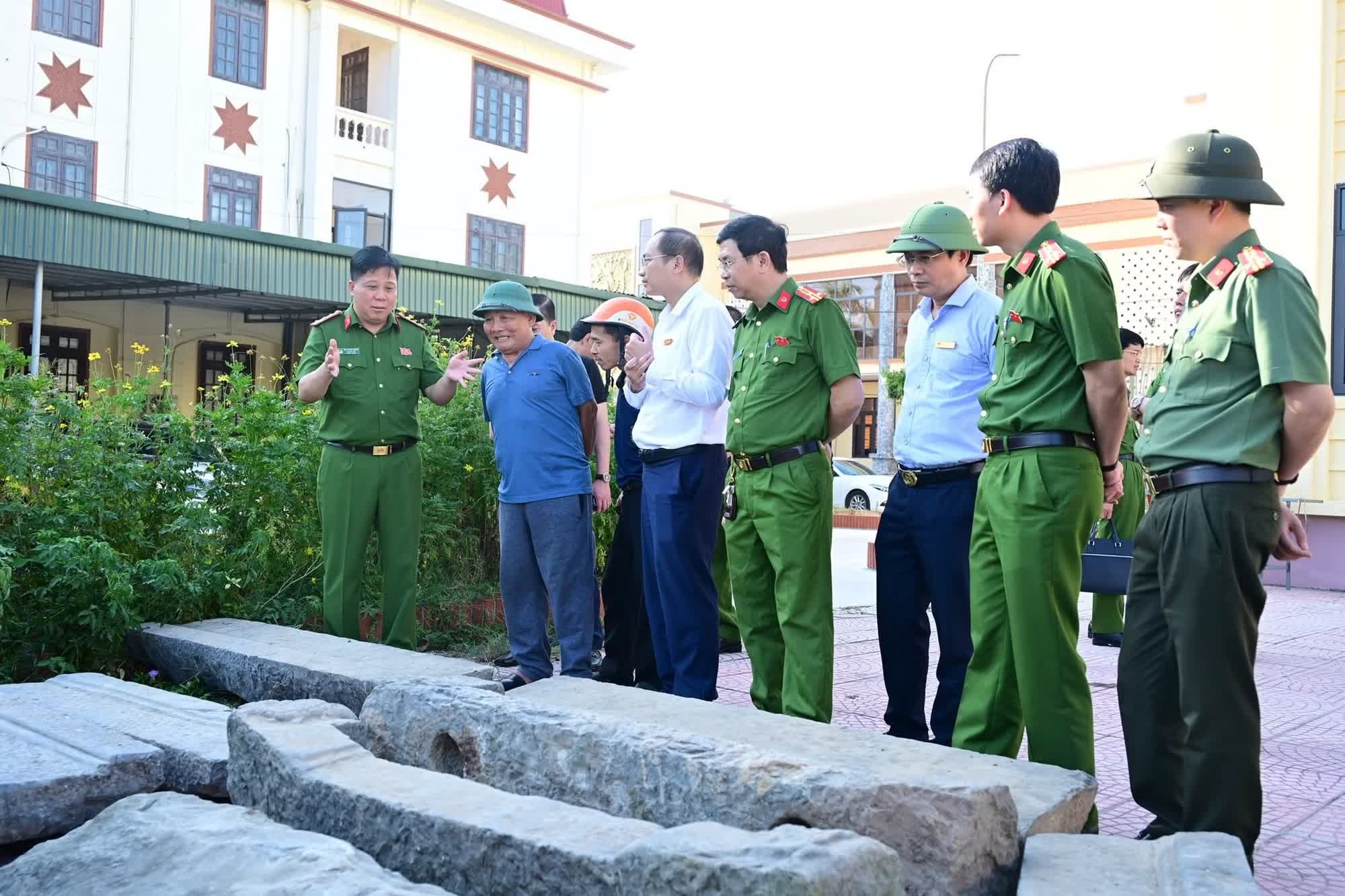 dung xe cau,  trom cap,  cay cau da co anh 3