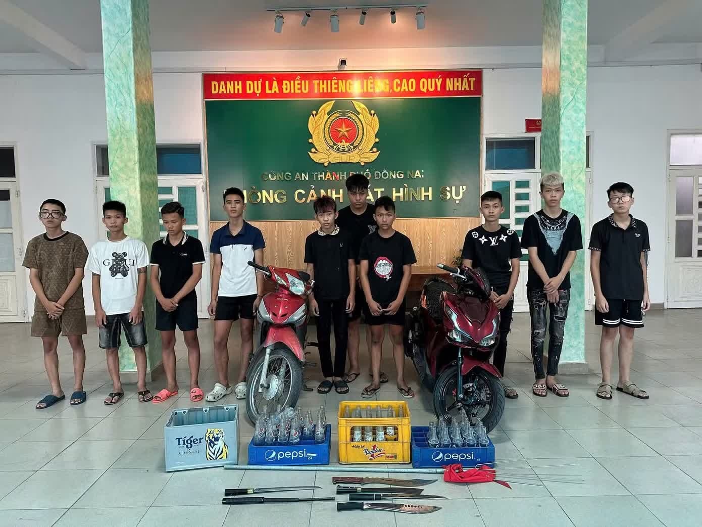 Trieu tap,  Nhom quai xe,  Mang hung kh anh 1